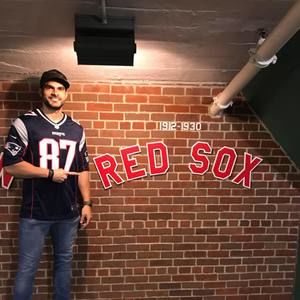 Meet your Posher, Luis